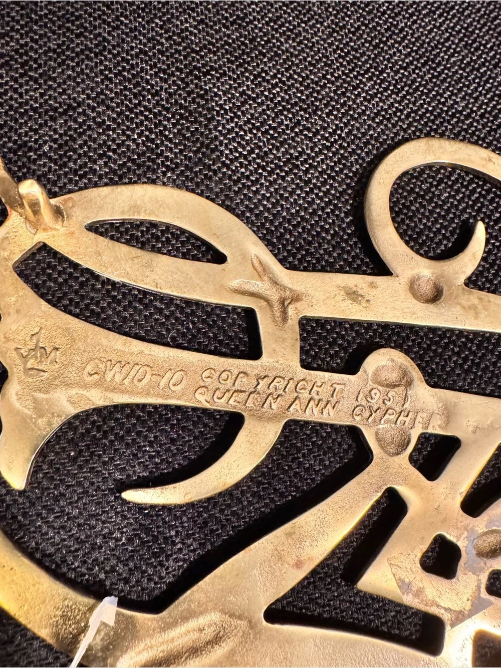 Vintage Virginia Metalcrafters CW10-10 Queen Anne Cypher Brass Trivet 1950